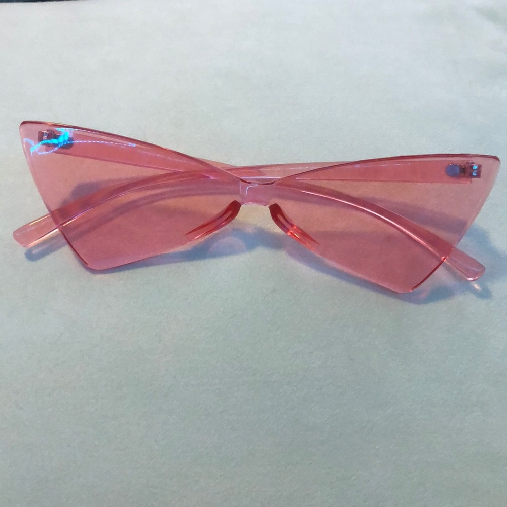 Retro pink sunglasses💝